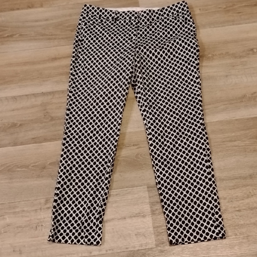 New Directions Black and White Straight Leg Pants